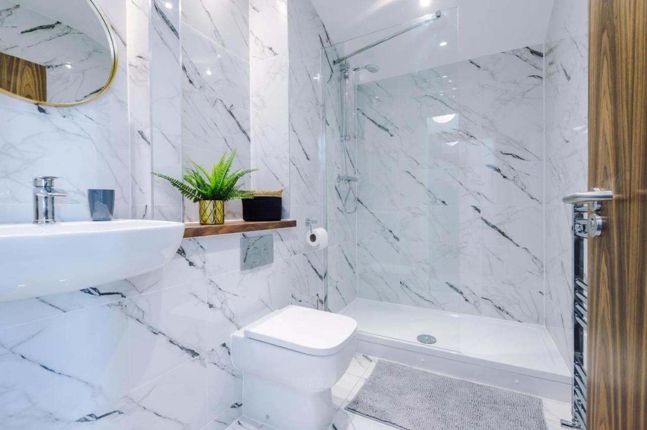 فيلا Rest&Recharge At Ridgefield House مانشستر المظهر الخارجي الصورة