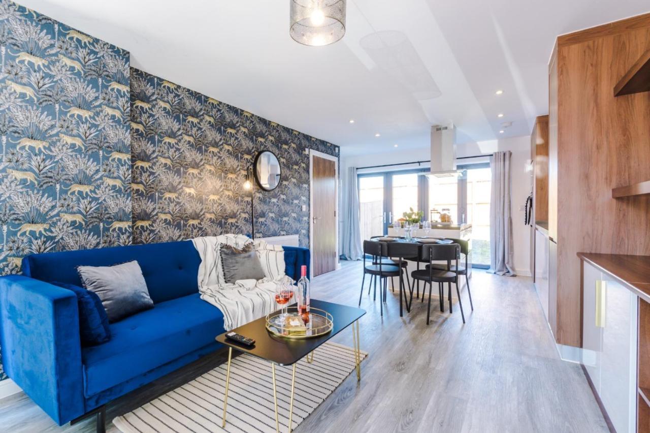 فيلا Rest&Recharge At Ridgefield House مانشستر المظهر الخارجي الصورة
