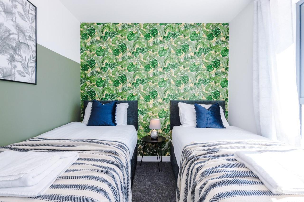فيلا Rest&Recharge At Ridgefield House مانشستر المظهر الخارجي الصورة